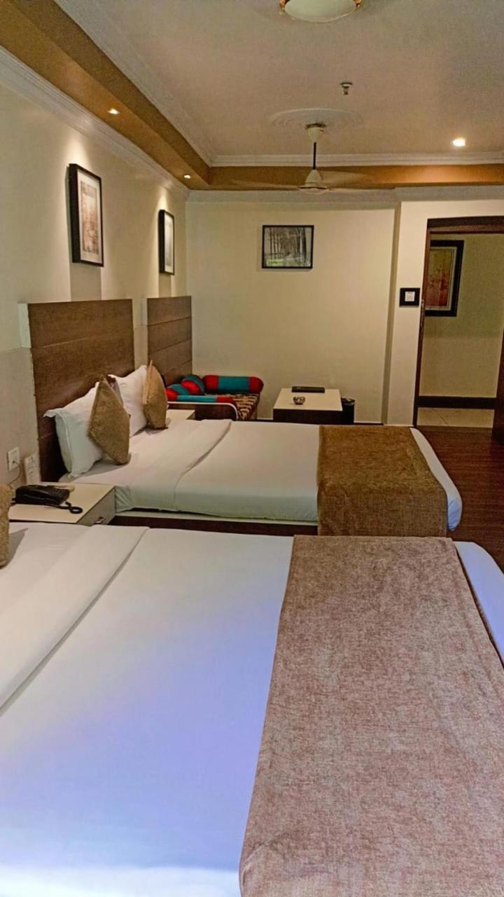 Hotel Pushpak Бхубанешвара Экстерьер фото