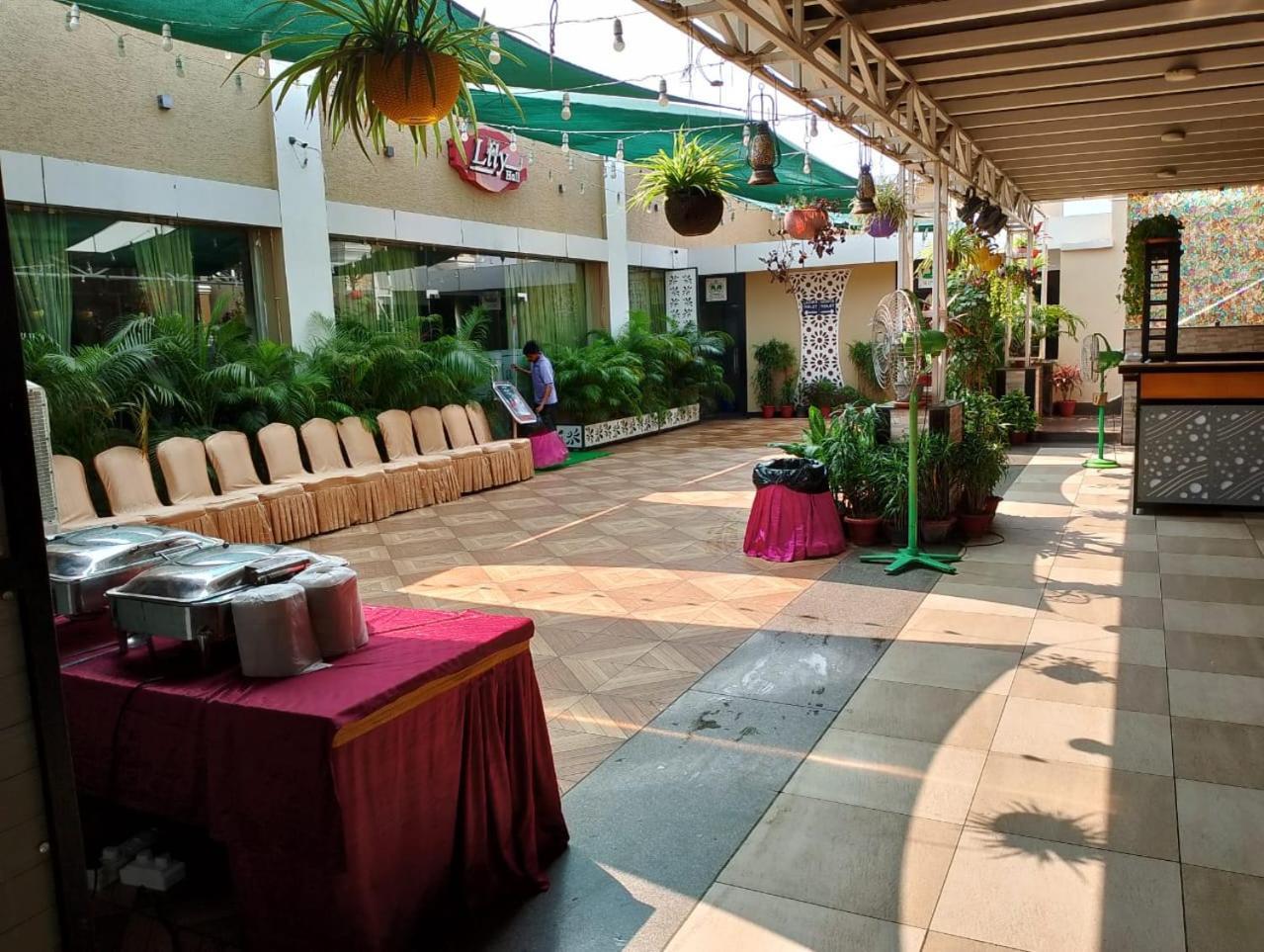 Hotel Pushpak Бхубанешвара Экстерьер фото