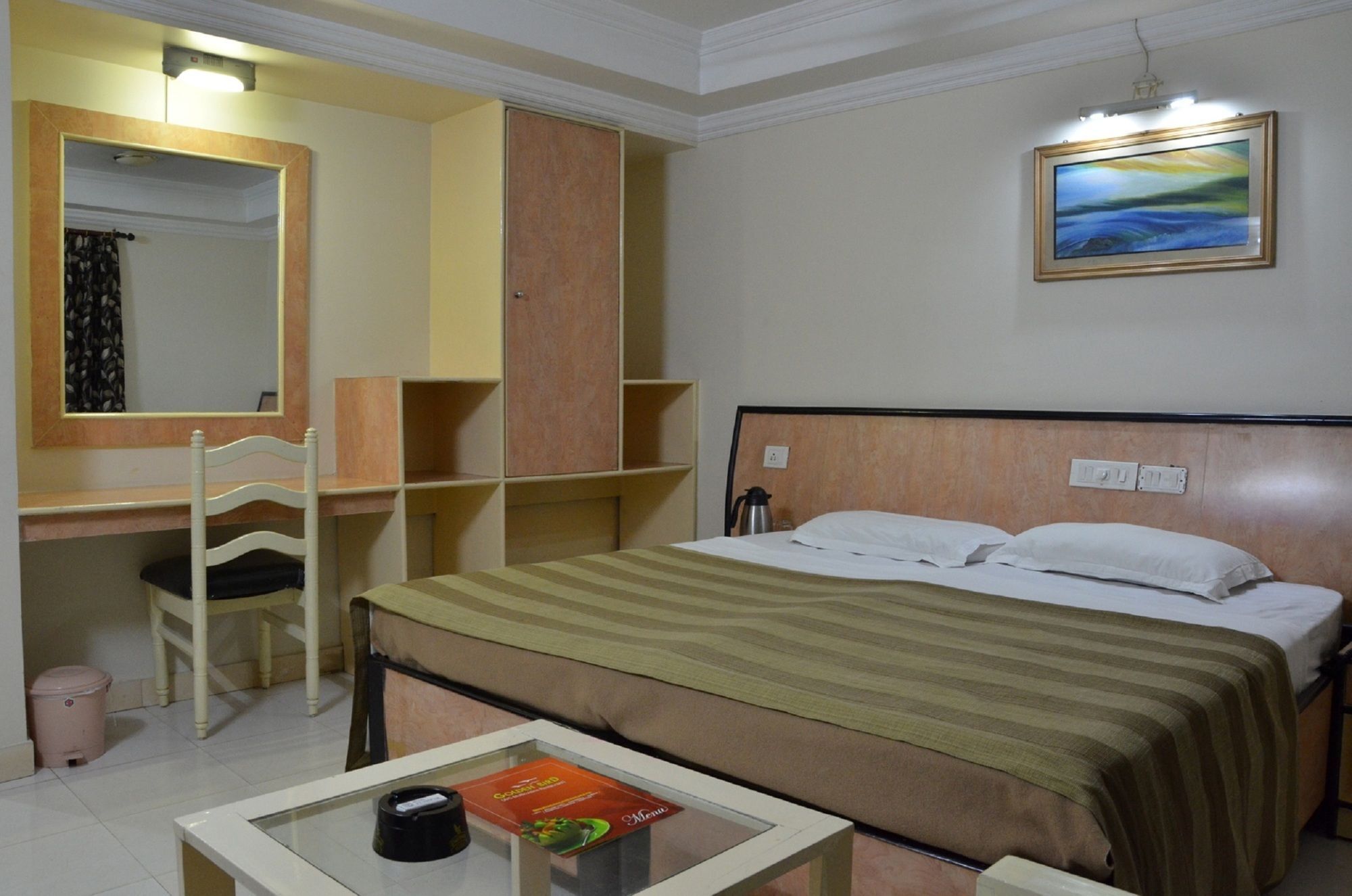 Hotel Pushpak Бхубанешвара Экстерьер фото